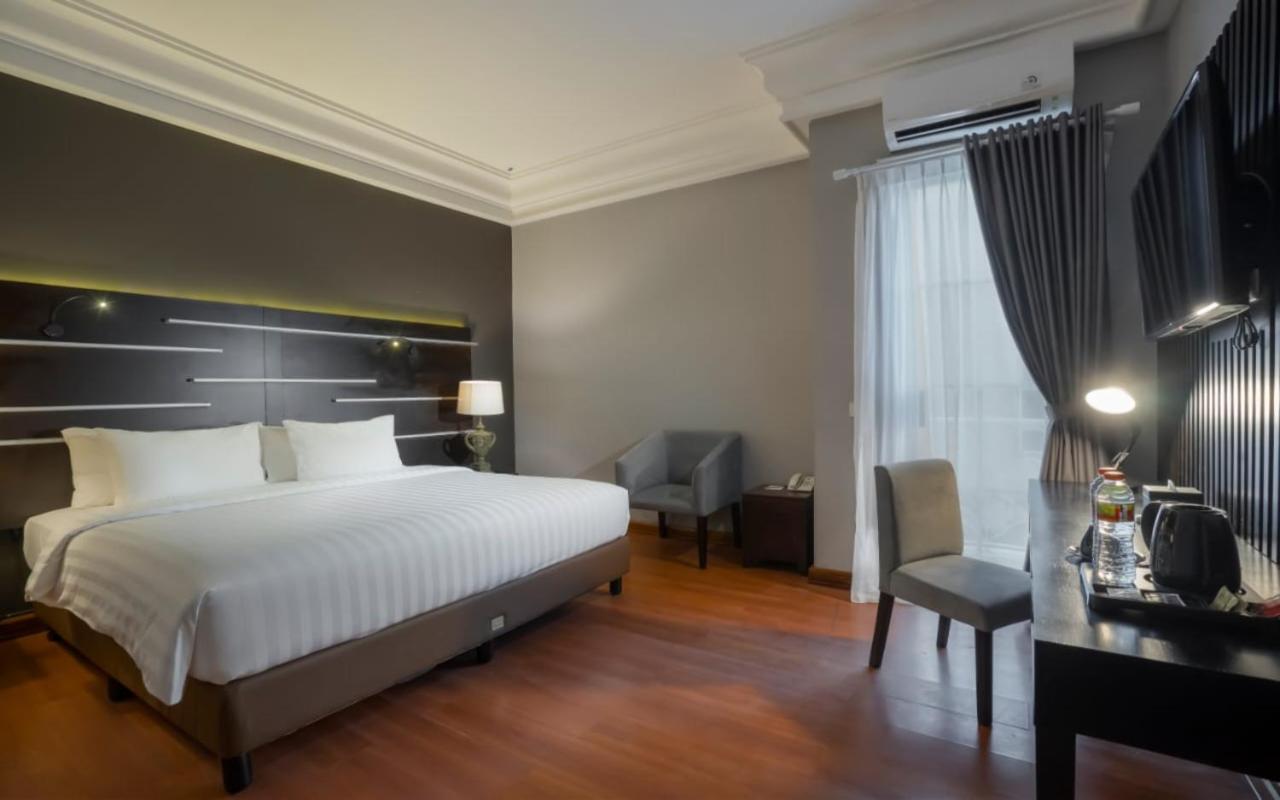 יוגיאקרטה Madina Inn מראה חיצוני תמונה