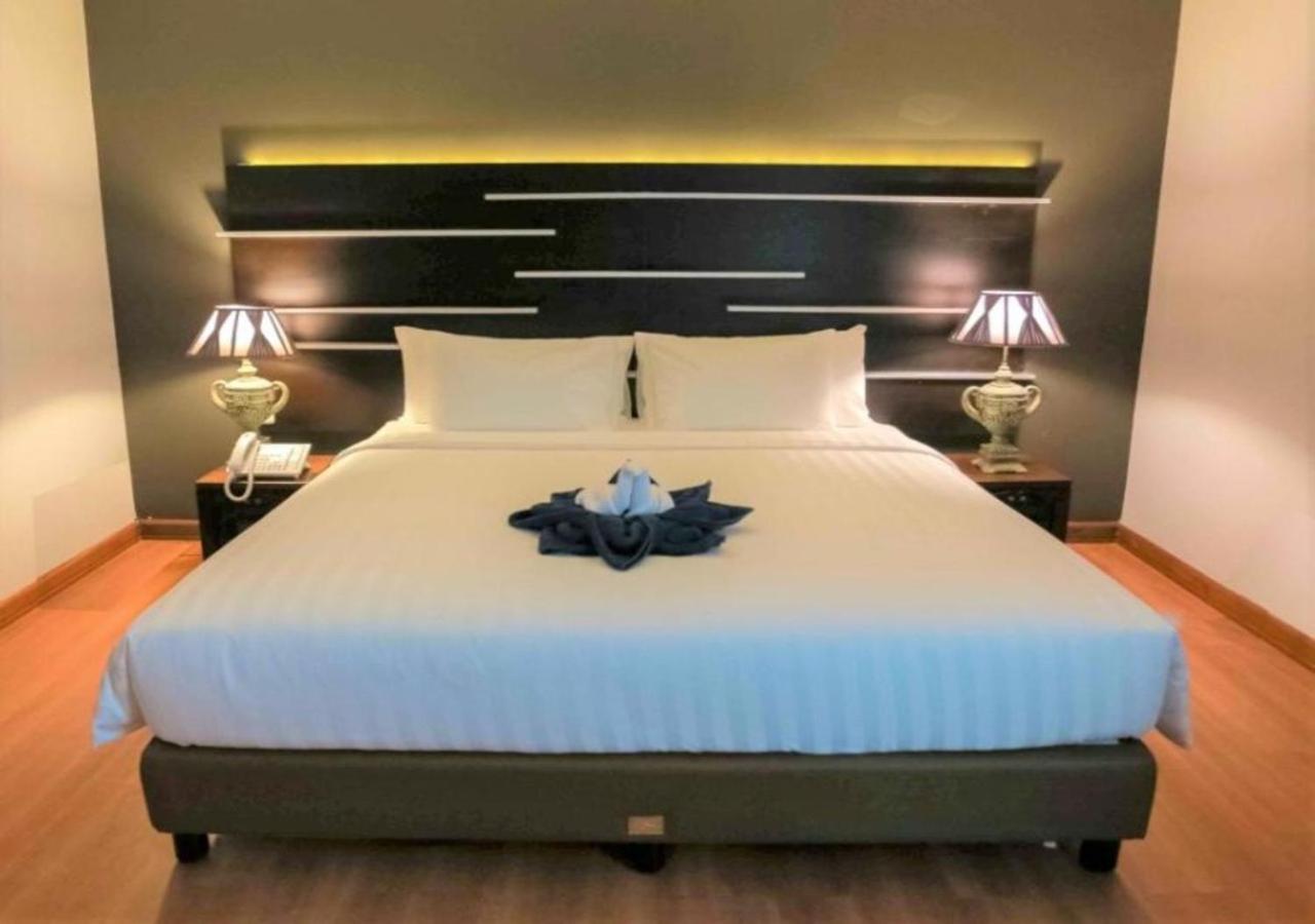 יוגיאקרטה Madina Inn מראה חיצוני תמונה
