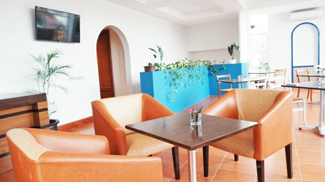 יוגיאקרטה Madina Inn מראה חיצוני תמונה