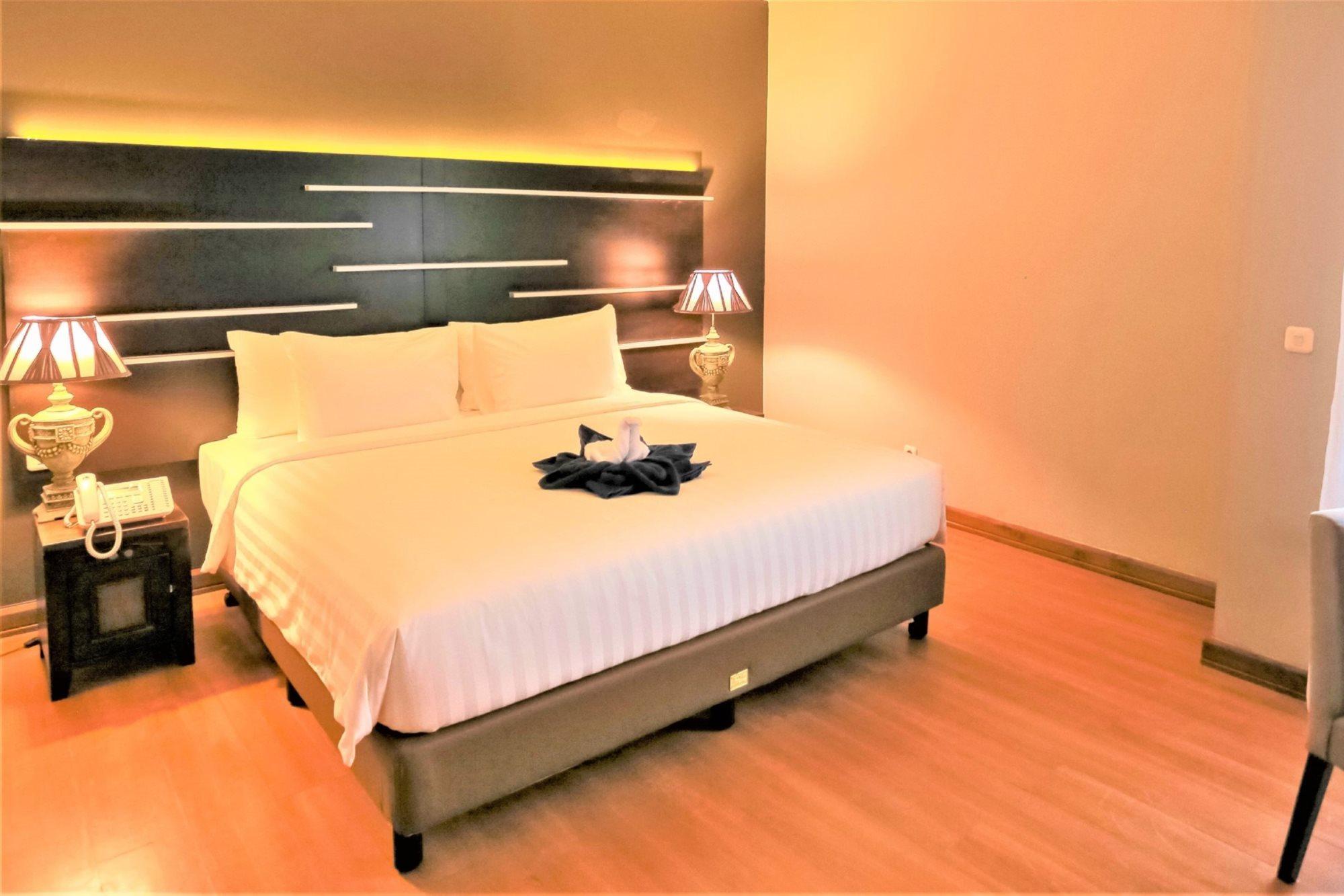 יוגיאקרטה Madina Inn מראה חיצוני תמונה