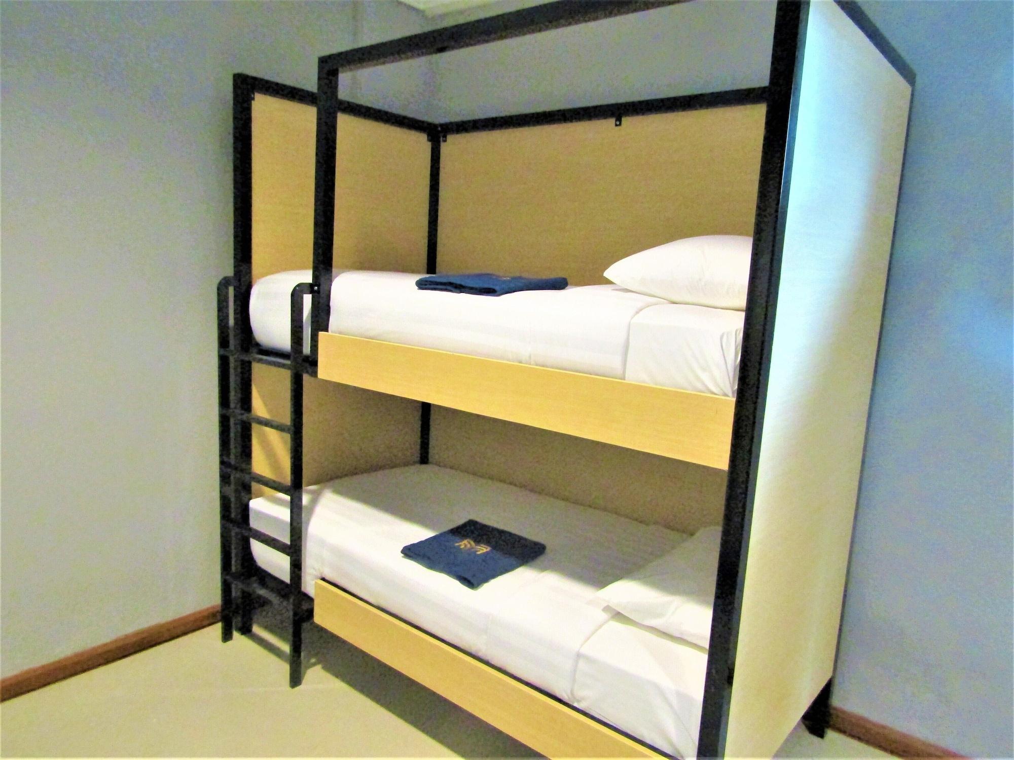 יוגיאקרטה Madina Inn מראה חיצוני תמונה